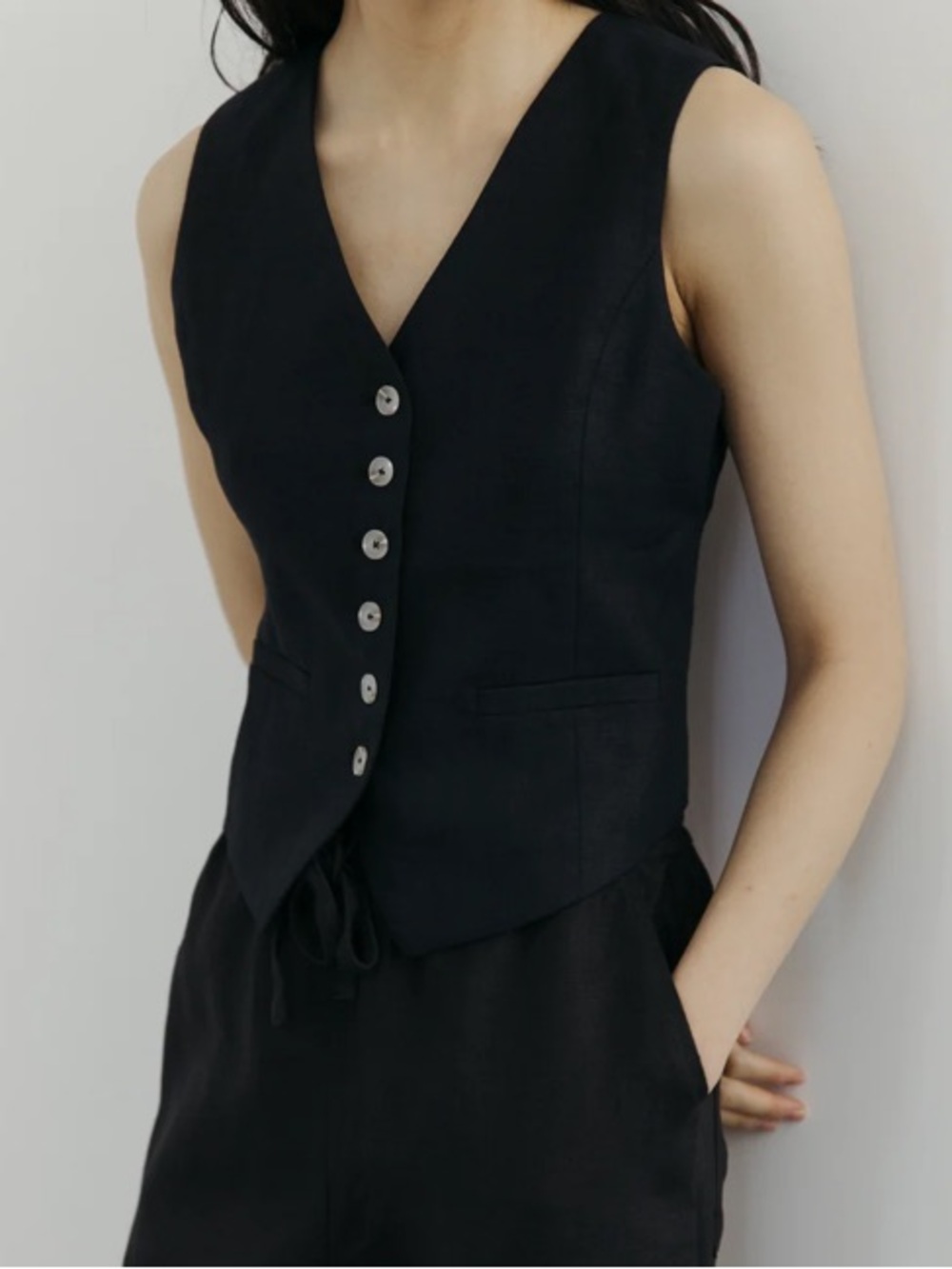 Mod Ref Linen Vest - Picture 13 of 15